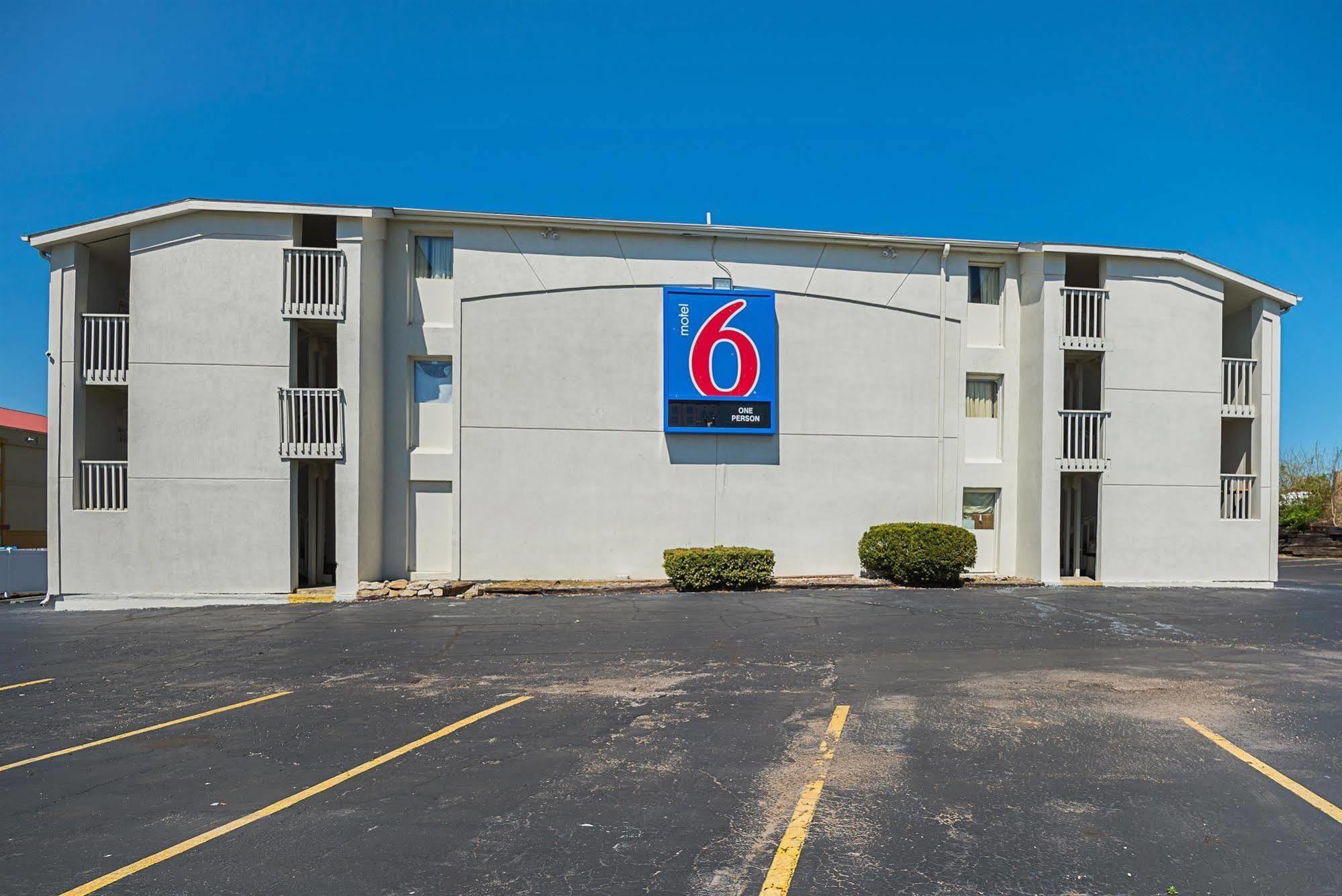 Motel 6-Blue Springs, Mo エクステリア 写真